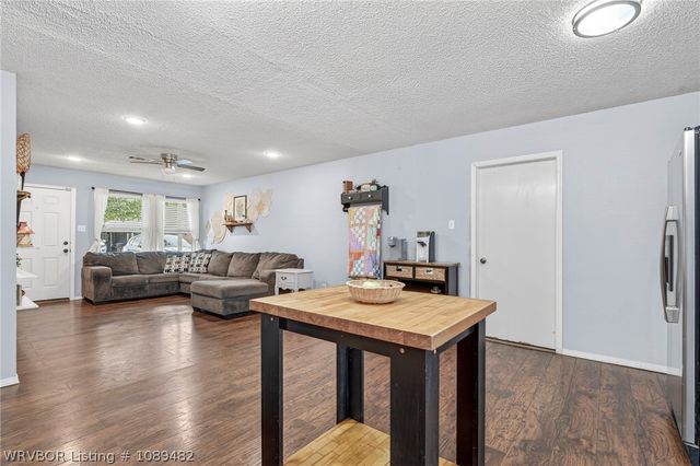 1214 Northwoods Drive, Alma, AR 72921