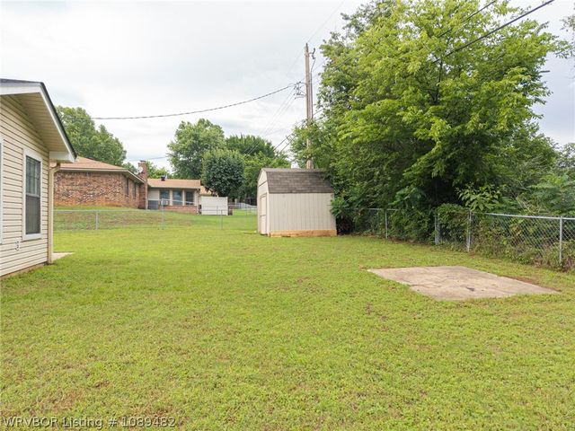 1214 Northwoods Drive, Alma, AR 72921