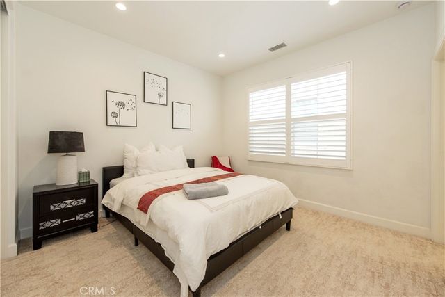 113 Hitching Post, Irvine, CA 92620