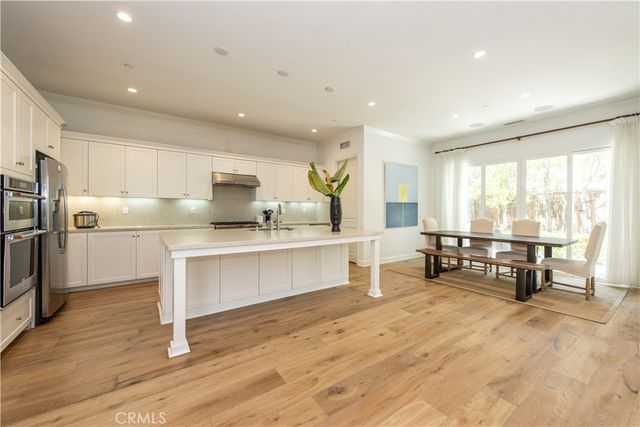 113 Hitching Post, Irvine, CA 92620