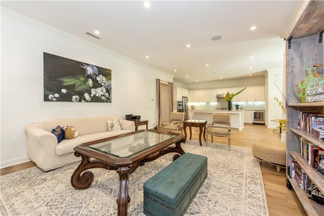 113 Hitching Post, Irvine, CA 92620