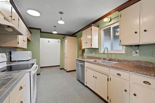 20440 W Walnut Dr, Sonora, CA 95370