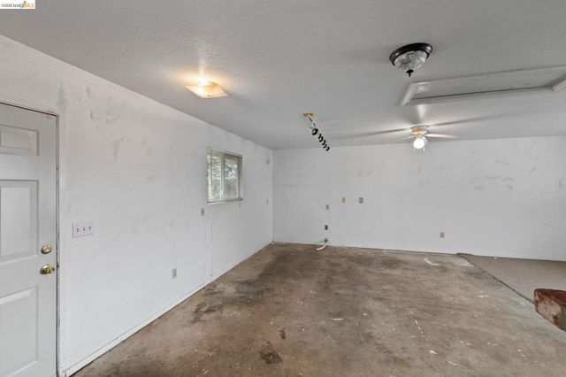 20440 W Walnut Dr, Sonora, CA 95370