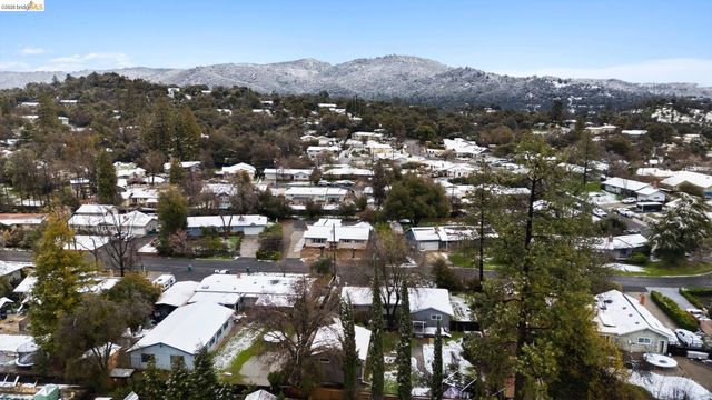 20440 W Walnut Dr, Sonora, CA 95370