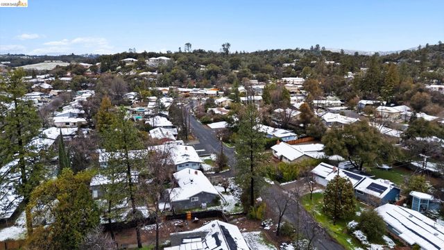 20440 W Walnut Dr, Sonora, CA 95370