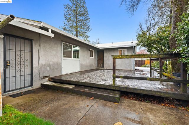 20440 W Walnut Dr, Sonora, CA 95370