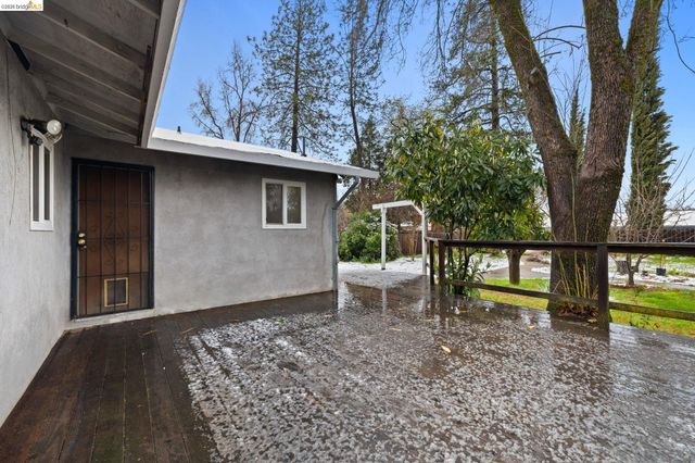 20440 W Walnut Dr, Sonora, CA 95370