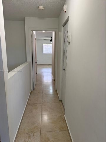 8851 NW 119th St 2213-2, Hialeah Gardens, FL 33018