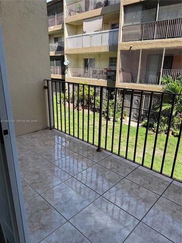 8851 NW 119th St 2213-2, Hialeah Gardens, FL 33018