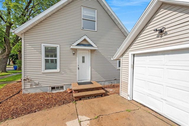 210 S SUMMIT STREET, Appleton, WI 54914