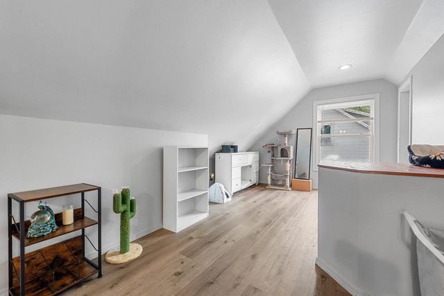 210 S SUMMIT STREET, Appleton, WI 54914