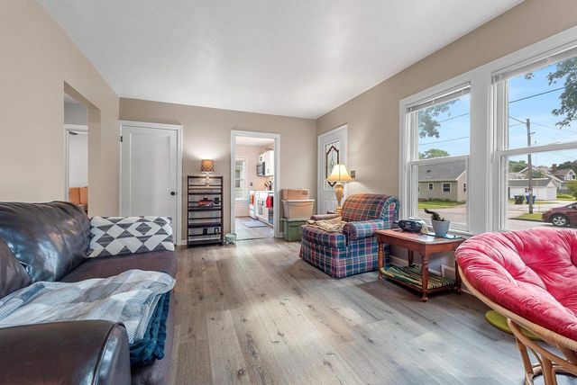 210 S SUMMIT STREET, Appleton, WI 54914