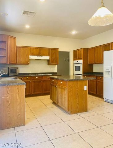 4235 Holleys Hill Street, Las Vegas, NV 89129