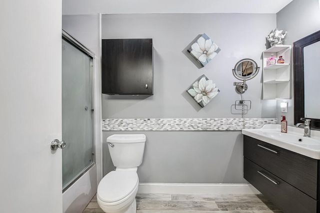 8888 Thumbwood Circle Apt B, Boynton Beach, FL 33436