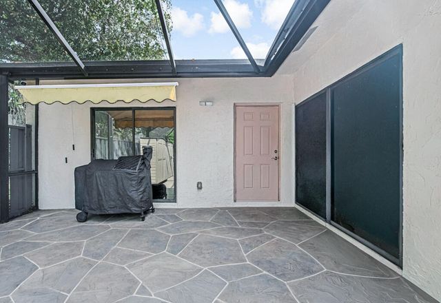 8888 Thumbwood Circle Apt B, Boynton Beach, FL 33436