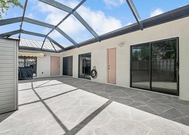 8888 Thumbwood Circle Apt B, Boynton Beach, FL 33436