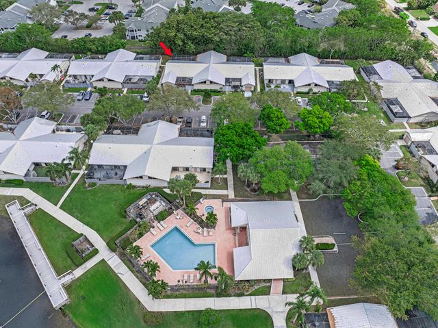 8888 Thumbwood Circle Apt B, Boynton Beach, FL 33436