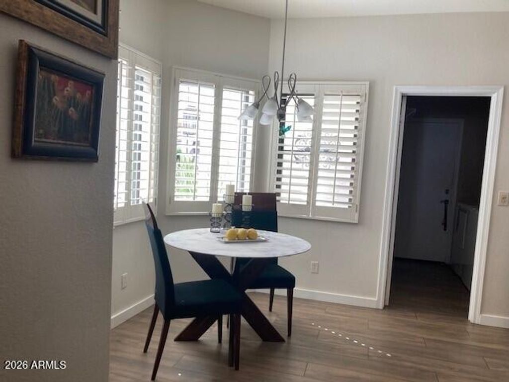 Image 10 of property listing at 8100 E CAMELBACK Road 94, Scottsdale, AZ 85251