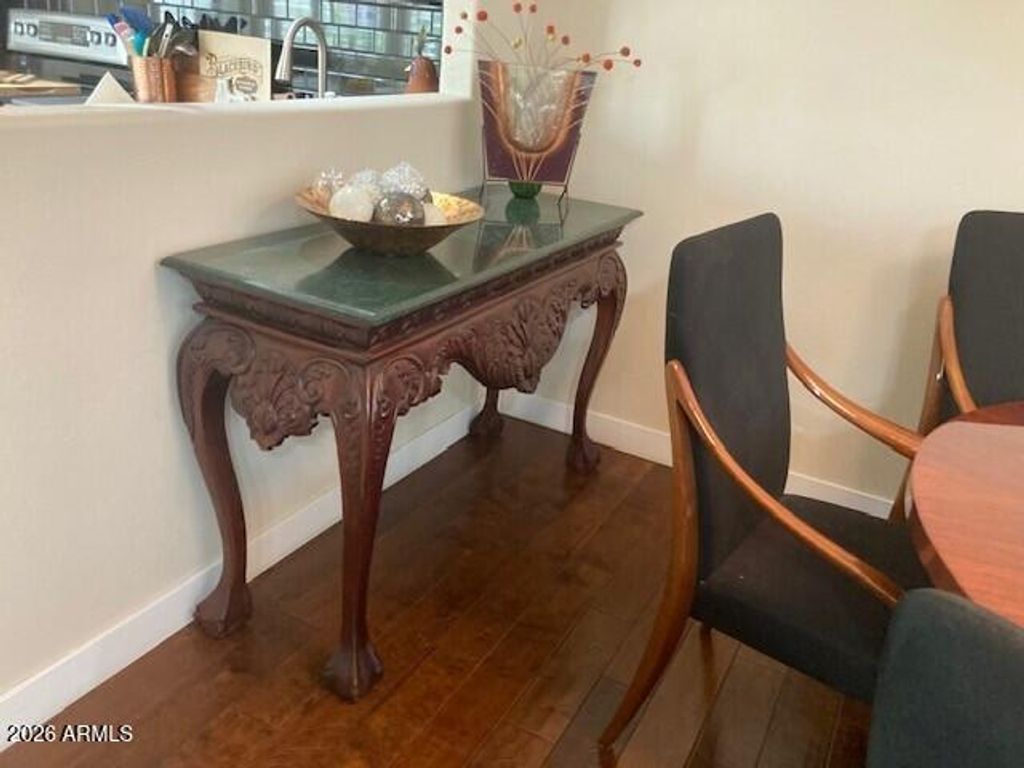 Image 14 of property listing at 8100 E CAMELBACK Road 94, Scottsdale, AZ 85251