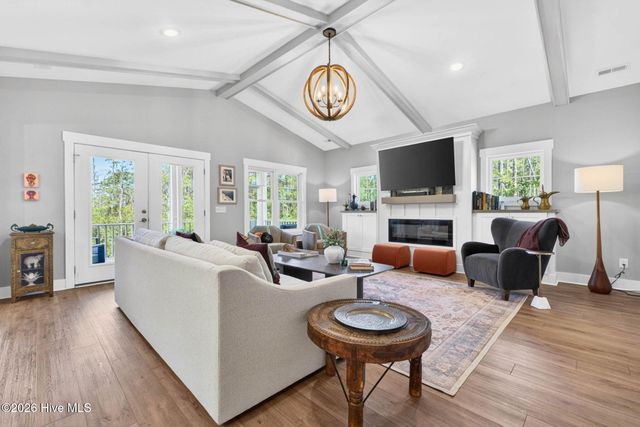 614 Marsh Grass Court, Southport, NC 28461