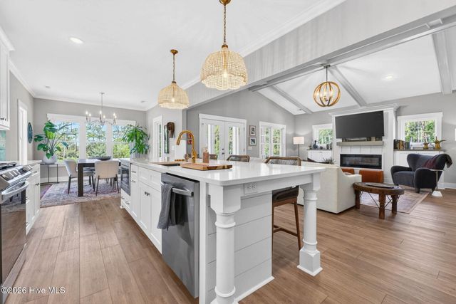614 Marsh Grass Court, Southport, NC 28461