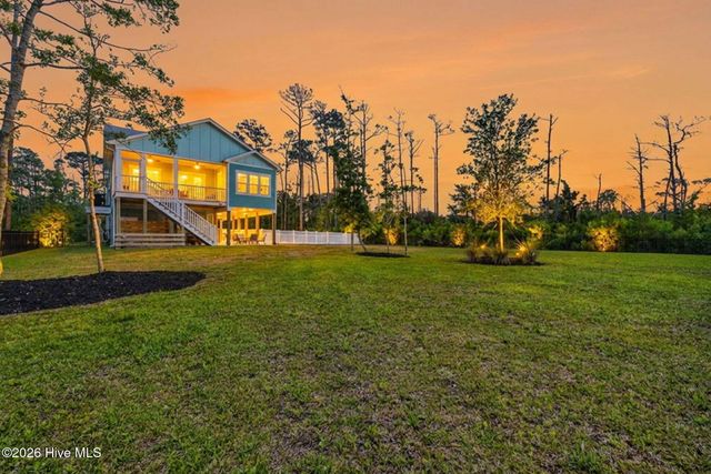 614 Marsh Grass Court, Southport, NC 28461
