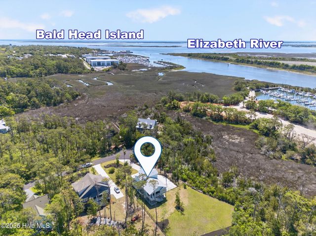 614 Marsh Grass Court, Southport, NC 28461