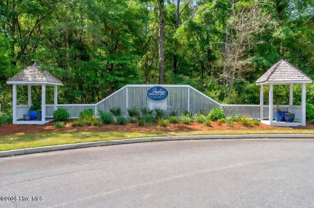 614 Marsh Grass Court, Southport, NC 28461