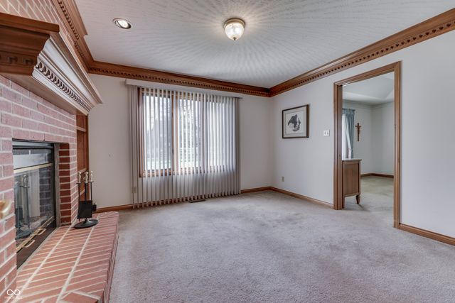 165 Meadowview Lane, Greenwood, IN 46142