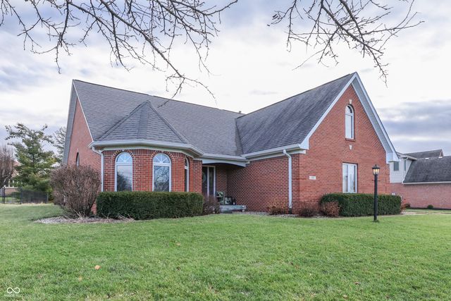 165 Meadowview Lane, Greenwood, IN 46142
