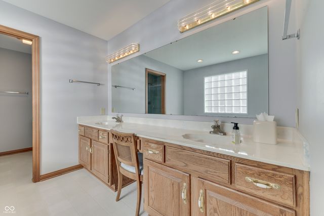 165 Meadowview Lane, Greenwood, IN 46142