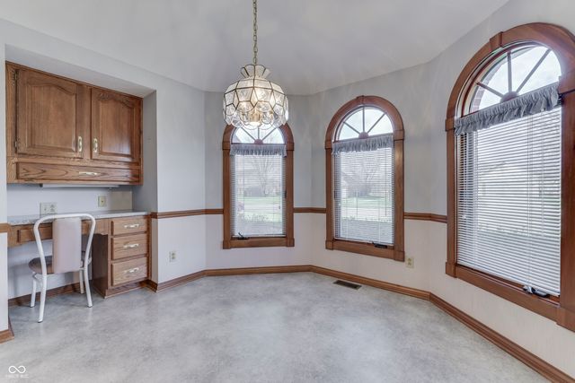 165 Meadowview Lane, Greenwood, IN 46142