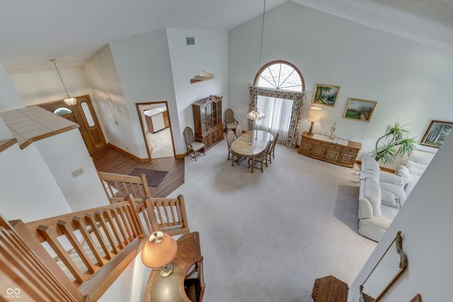 165 Meadowview Lane, Greenwood, IN 46142