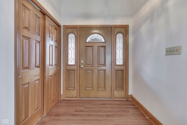 165 Meadowview Lane, Greenwood, IN 46142