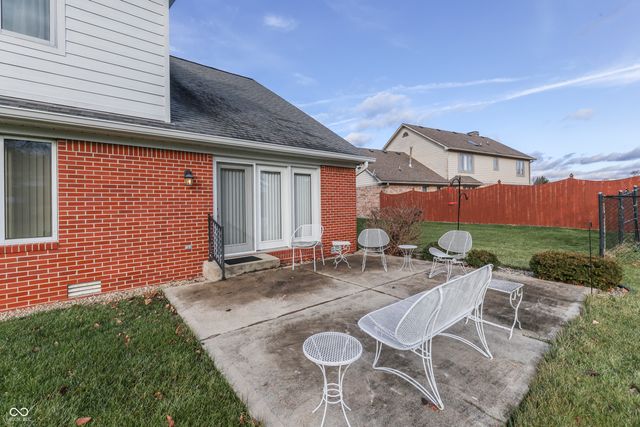 165 Meadowview Lane, Greenwood, IN 46142