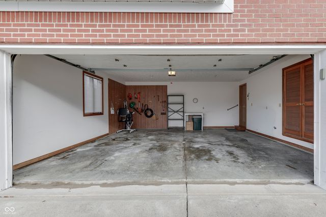 165 Meadowview Lane, Greenwood, IN 46142