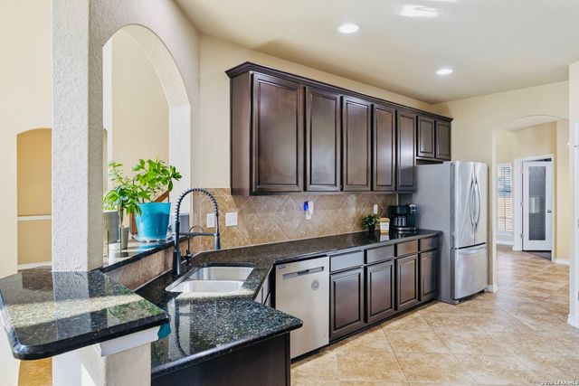 512 Saddle Pass, Cibolo, TX 78108