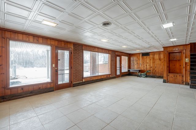 37803 U.S. 127, Pikeville, TN 37367