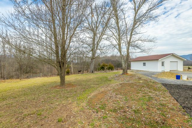 37803 U.S. 127, Pikeville, TN 37367