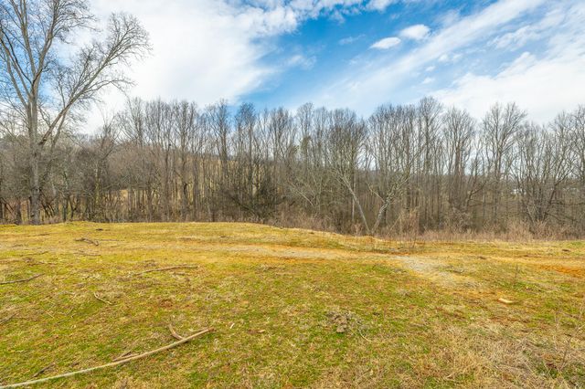 37803 U.S. 127, Pikeville, TN 37367