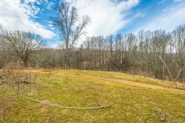 37803 U.S. 127, Pikeville, TN 37367