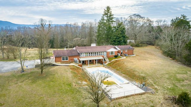 37803 U.S. 127, Pikeville, TN 37367