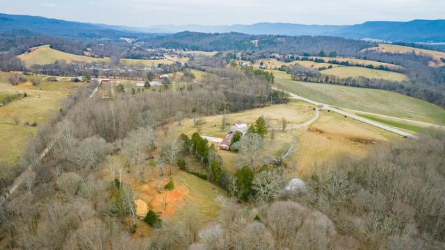 37803 U.S. 127, Pikeville, TN 37367
