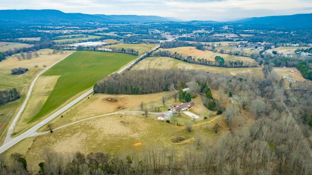 37803 U.S. 127, Pikeville, TN 37367