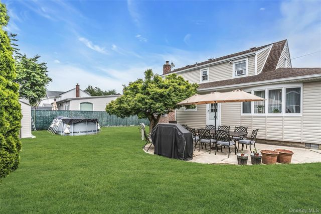 178 Guildford Court, West Hempstead, NY 11552