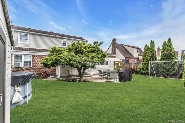 178 Guildford Court, West Hempstead, NY 11552