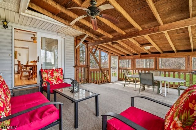 25 Victoria Dr, Clark Twp., NJ 07066