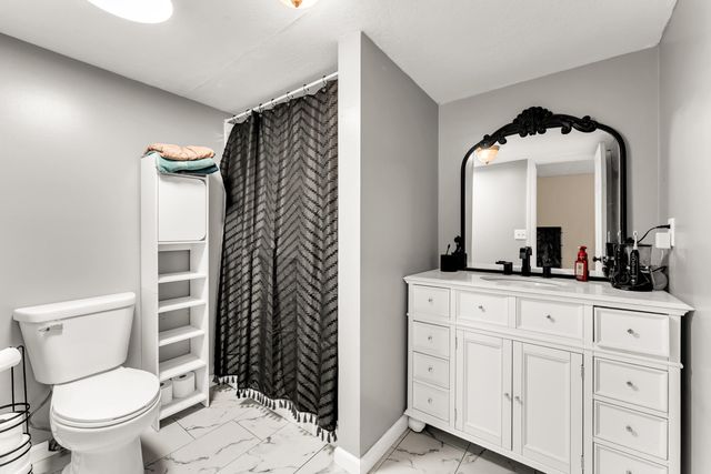3427 S Ashley Court, Springfield, MO 65809