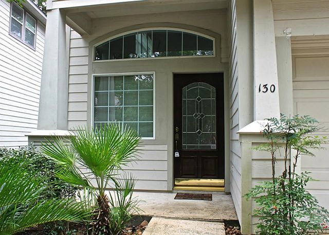 130 Ledgestone Place, The Woodlands, TX 77382