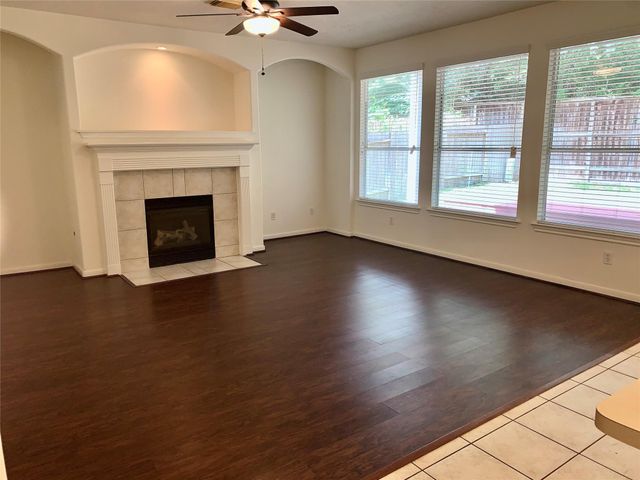 130 Ledgestone Place, The Woodlands, TX 77382